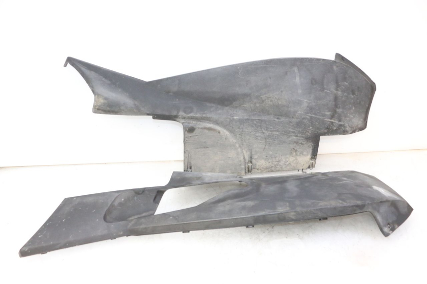 photo de LOWER FAIRING PEUGEOT SATELIS 125 (2010 - 2012) - Supplementary product photo