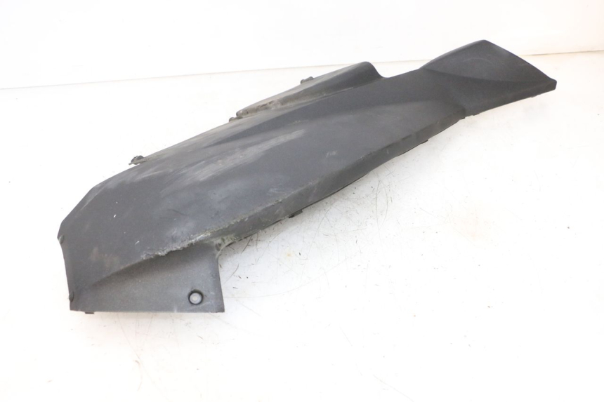 photo de BELLY PANEL PEUGEOT SATELIS 125 (2013 - 2018) - Focus on structure