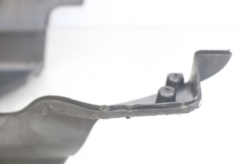 photo de LOWER BODY SHELL APRILIA SCARABEO LIGHT 125 (2007 - 2011) - Zoom on usage condition