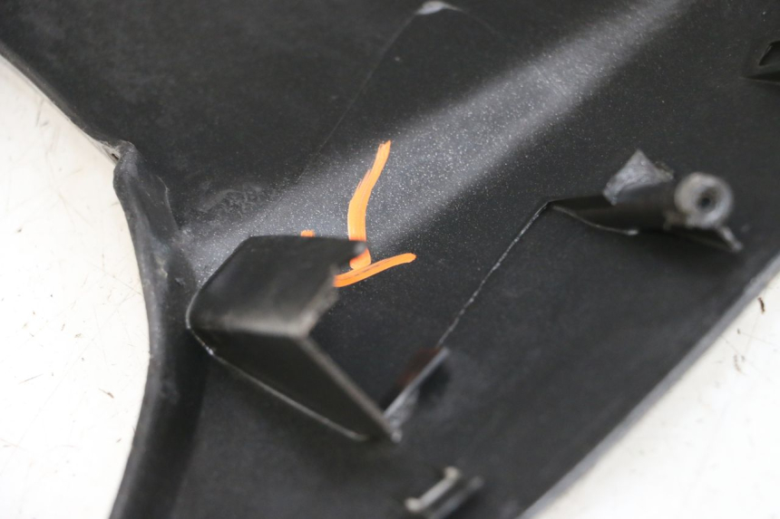 photo de BELLY PANEL APRILIA SR CARB LC 2T 50 (2004 - 2012) - Alternative perspective