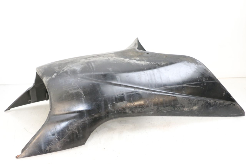 photo de BELLY PANEL APRILIA SR CARB LC 2T 50 (2004 - 2012) - Fixing points details