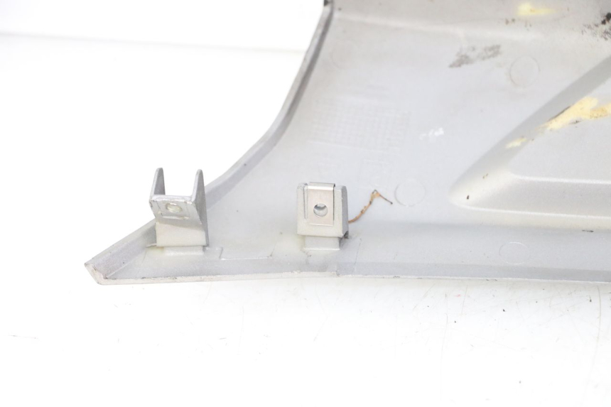 photo de BELLY PANEL APRILIA SXR 50 (2021 - 2023) - Surface and material condition