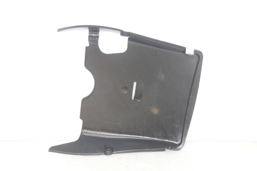 photo de LOWER PART OF THE BODY PEUGEOT TWEET 125 (2018 - 2021) - Zoom on usage condition