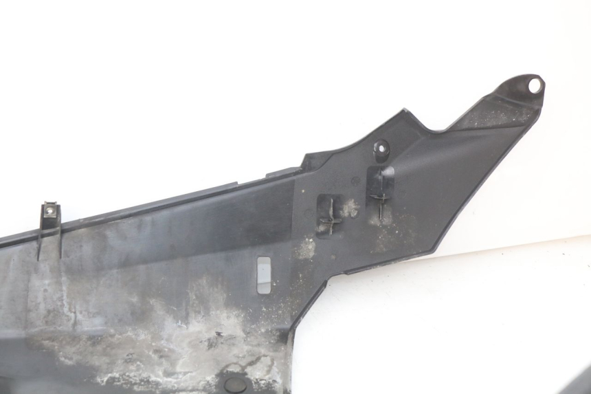 photo de LOWER BODY SHELL YAMAHA X-MAX XMAX 125 (2010 - 2013) - Product overview