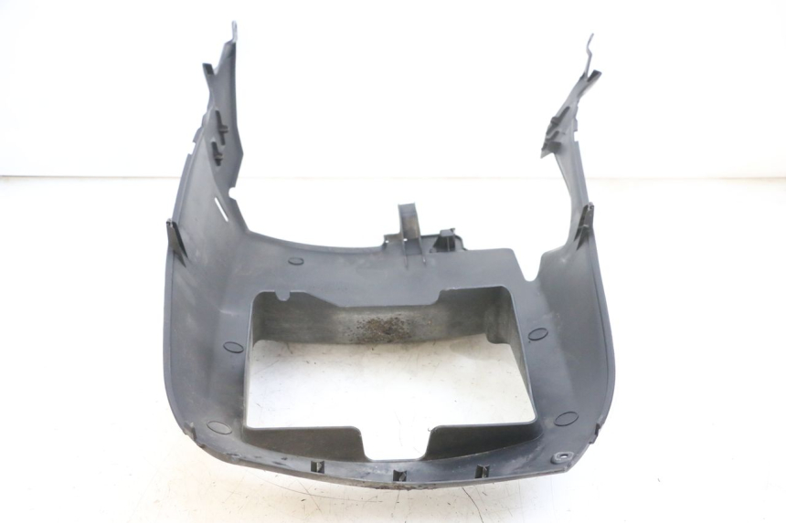 photo de LOWER BODY SHELL YAMAHA X-MAX XMAX 125 (2010 - 2013) - Zoom on usage condition