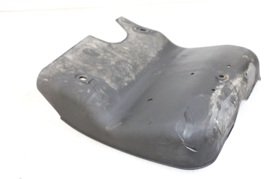 photo de BELLY PANEL PIAGGIO XEVO - X EVO 125 (2007 - 2017) - Zoom on usage condition