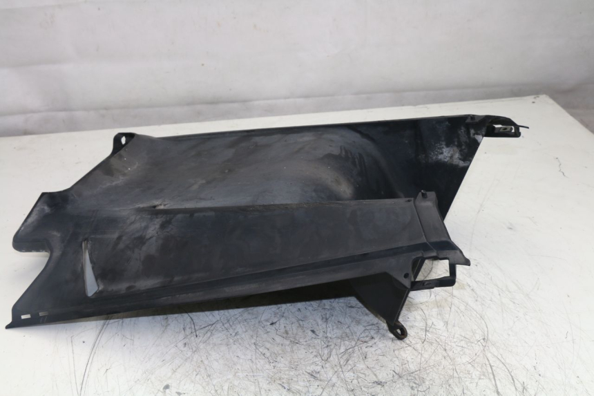 photo de BELLY PANEL YAMAHA YP MAJESTY ABS 400 (2007 - 2009) - Zoom on usage condition