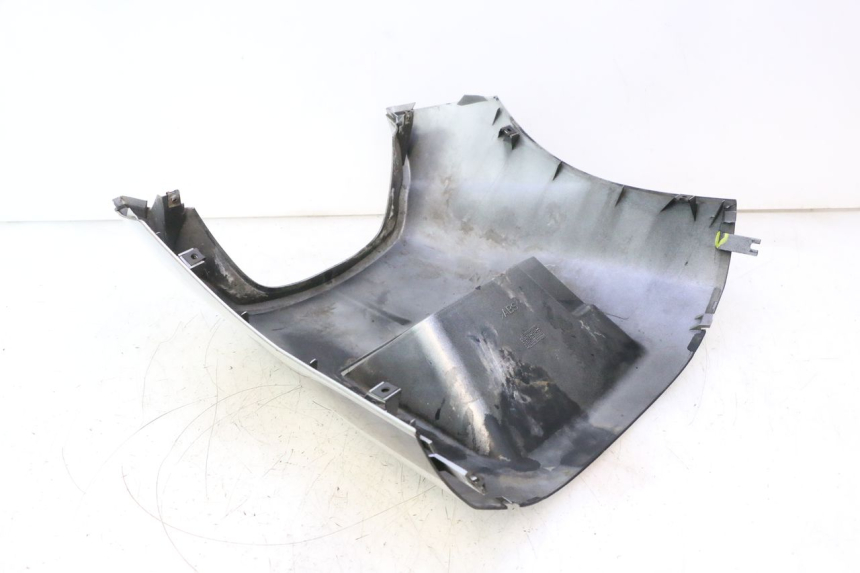 photo de LOWER FAIRING YAMAHA YP MAJESTY 125 (2002 - 2006) - Surface and material condition