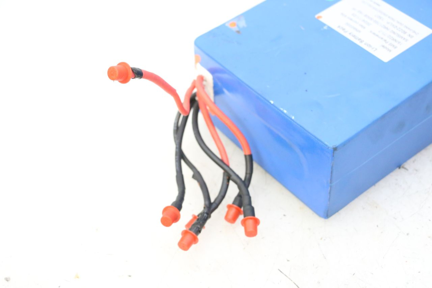 photo de BATTERY DUALTRON VICTOR LIMITED 1 - Focus on structure