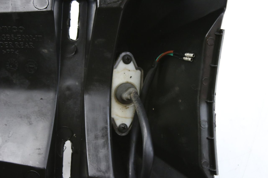 photo de REAR MUDGUARD KYMCO AGILITY NAKED RENOUVO 4T 50 (2018 - 2020) - Fixing points details