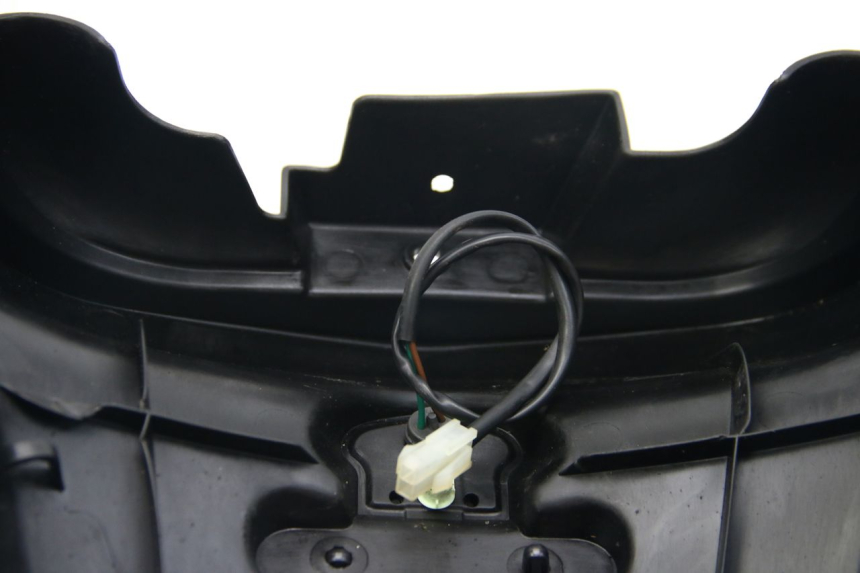 photo de REAR MUDGUARD PEUGEOT CITYSTAR 125 (2011 - 2017) - Distinctive features