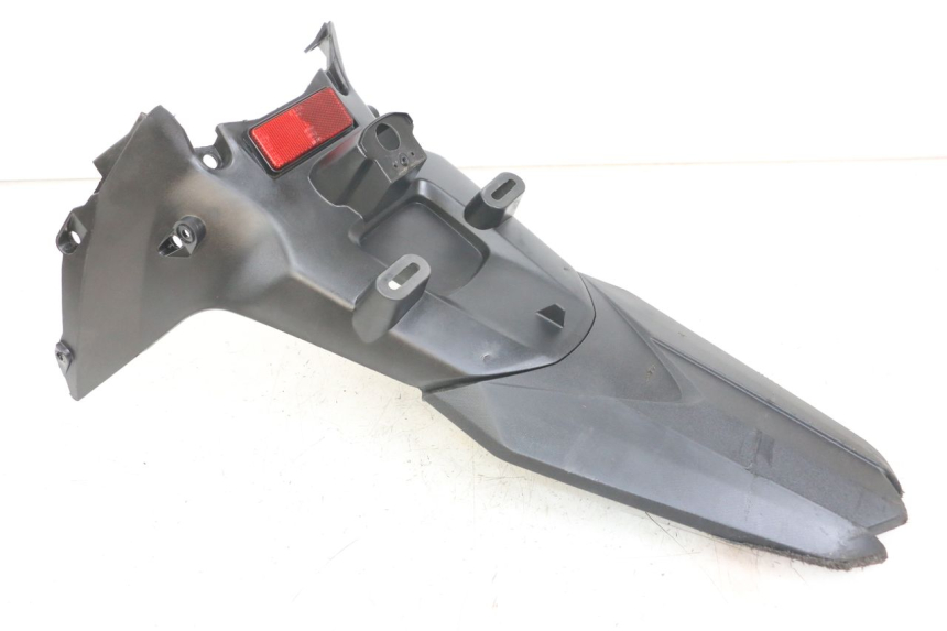 photo de REAR MUDGUARD SYM CROX 4T 50 (2016 - 2023) - Fixing points details