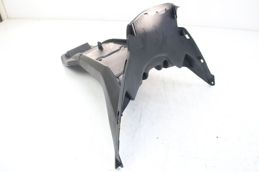 photo de REAR MUDGUARD KYMCO DOWNTOWN ABS 125 (2015 - 2017) - Technical close-up