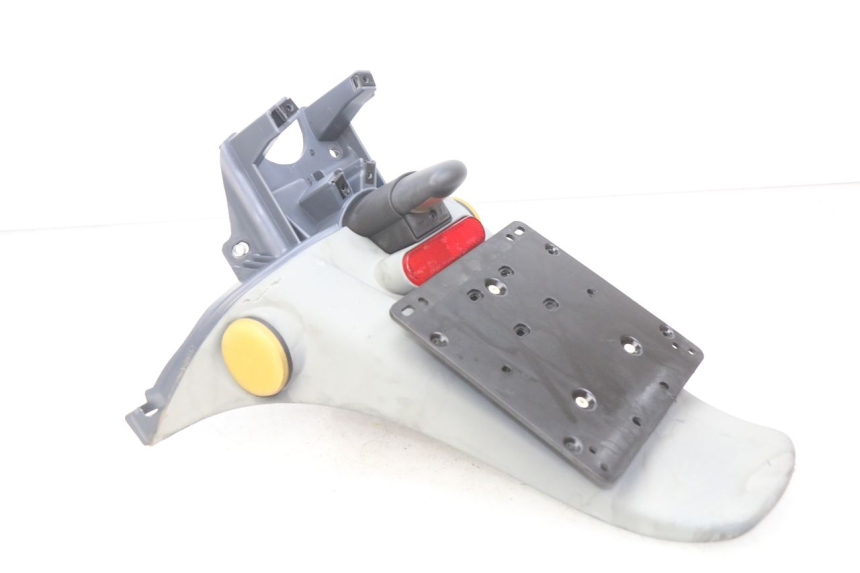 photo de REAR MUDGUARD PIAGGIO FLY 100 (2006 - 2010) - Alternative perspective