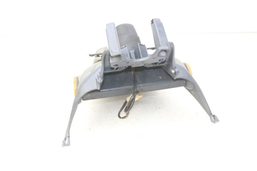photo de REAR MUDGUARD PIAGGIO FLY 100 (2006 - 2010) - Zoom on usage condition