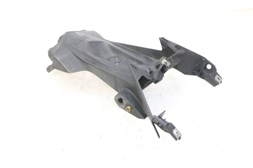 photo de MUD FLAP BMW G310 R 310 (2016 - 2020) - Technical close-up