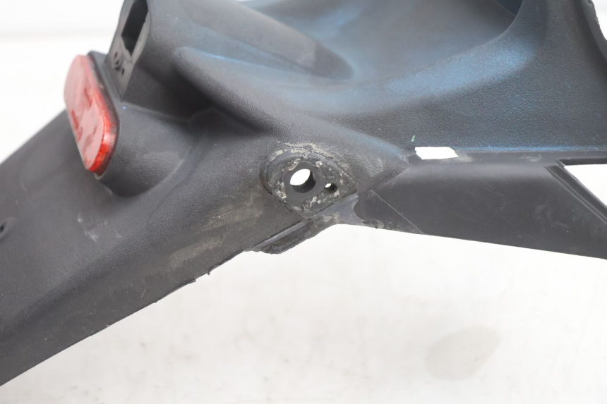 photo de MUD FLAP GILERA GP 800 (2007 - 2013) - Fixing points details