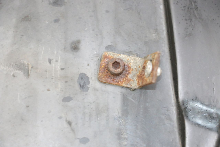 photo de MUD FLAP KAWASAKI GPX R WARBIRD 600 (1988 - 1993) - Alternative perspective