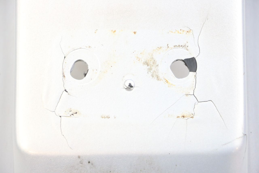 photo de MUD FLAP SUZUKI GSX E 250 (1982 - 1983) - Fixing points details