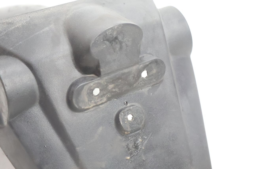 photo de REAR MUDGUARD PEUGEOT KISBEE 4T 50 (2010 - 2017) - Zoom on usage condition