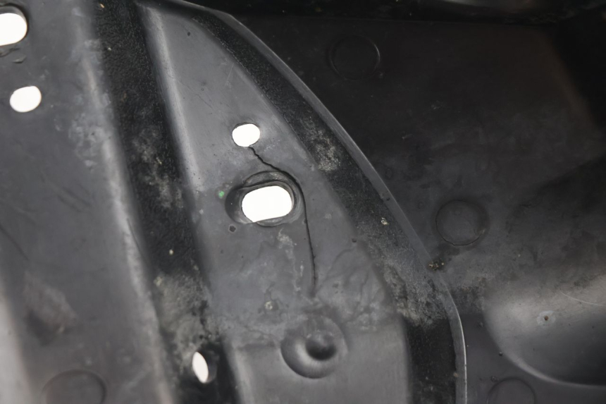 photo de MUD FLAP PEUGEOT KISBEE 4T 50 (2018 - 2022) - Additional view of the item