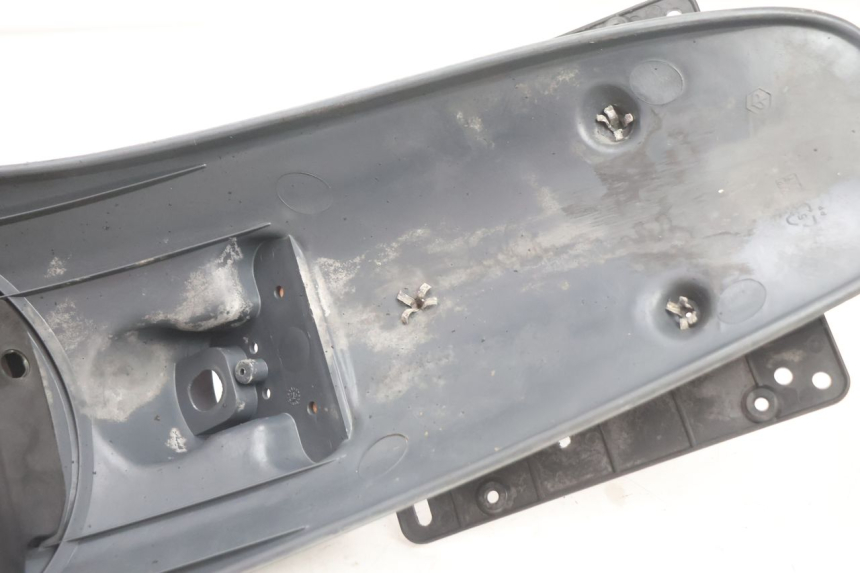 photo de MUD FLAP PIAGGIO LIBERTY 125 (1998 - 2008) - High-resolution close-up