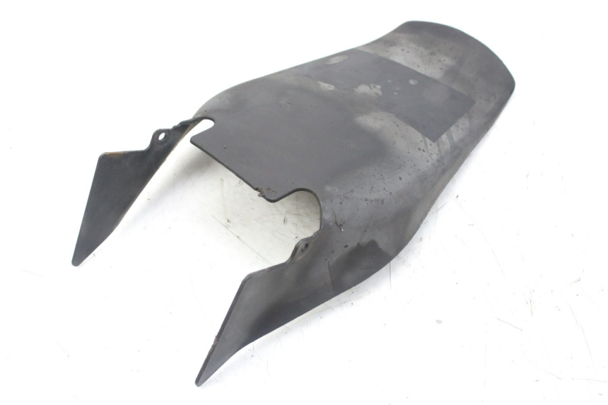 photo de REAR MUDGUARD PEUGEOT LUDIX 50 (2008 - 2017) - Fixing points details