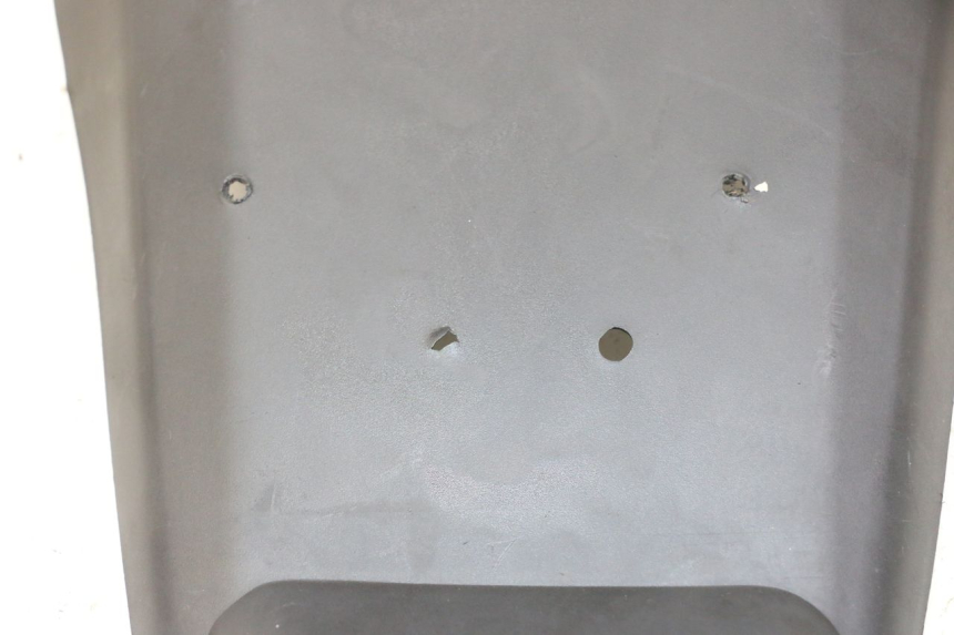 photo de MUD FLAP MBK BOOSTER SPIRIT NAKED 50 (2004 - 2017) - Zoom on usage condition