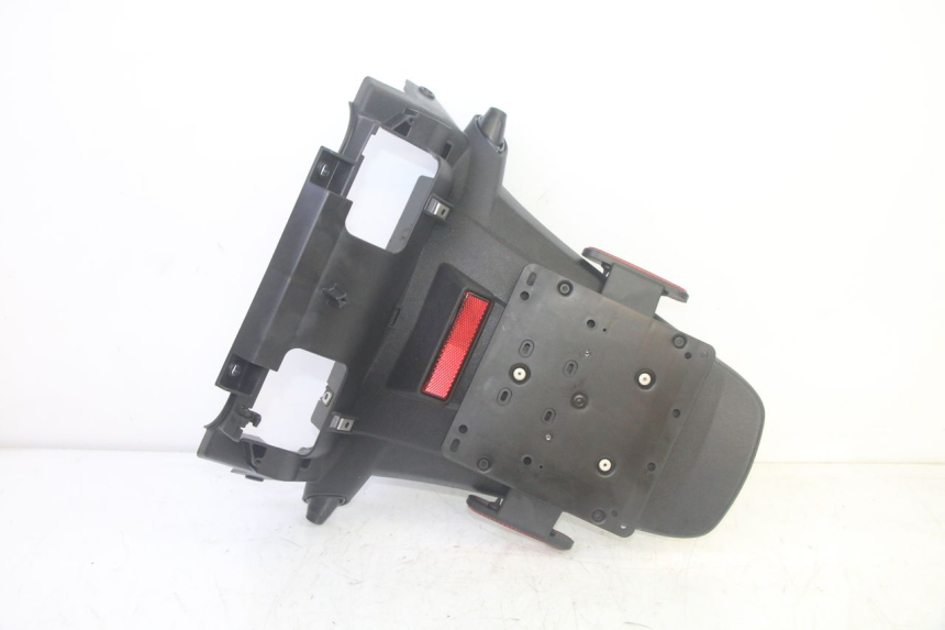 photo de MUD FLAP PIAGGIO MP3 HPE 350 (2018 - 2020) - Zoom on usage condition