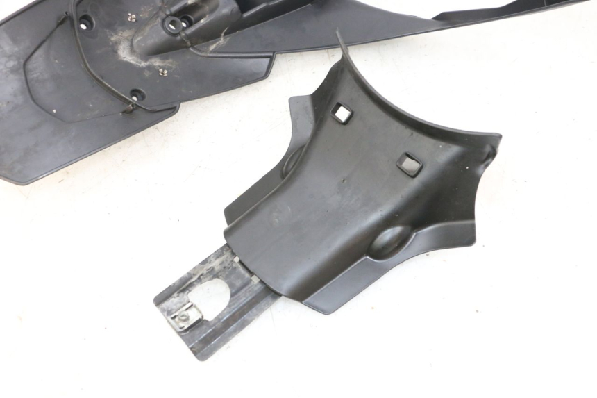 photo de MUD FLAP PIAGGIO MP3 HPE 300 (2019 - 2026) - Alternative perspective