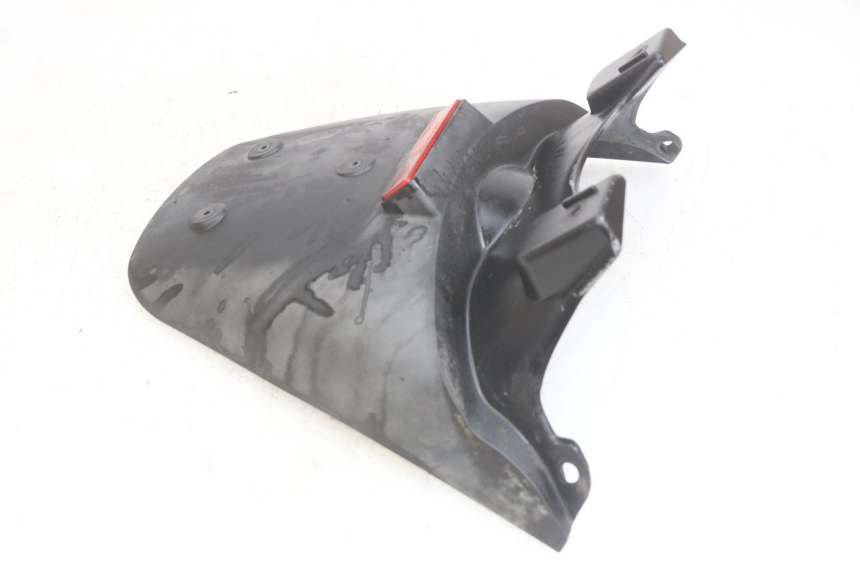 photo de REAR MUDGUARD PIAGGIO MP3 LT 400 (2007 - 2012) - Zoom on usage condition