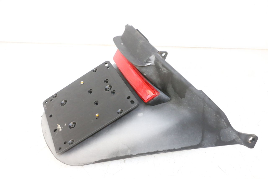 photo de MUD FLAP PIAGGIO MP3 RL 250 (2006 - 2010) - Alternative perspective