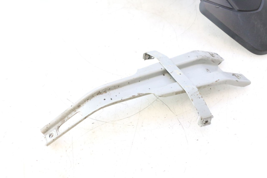 photo de MUD FLAP PIAGGIO NEW TYPHOON 50 (2018 - 2021) - Zoom on usage condition