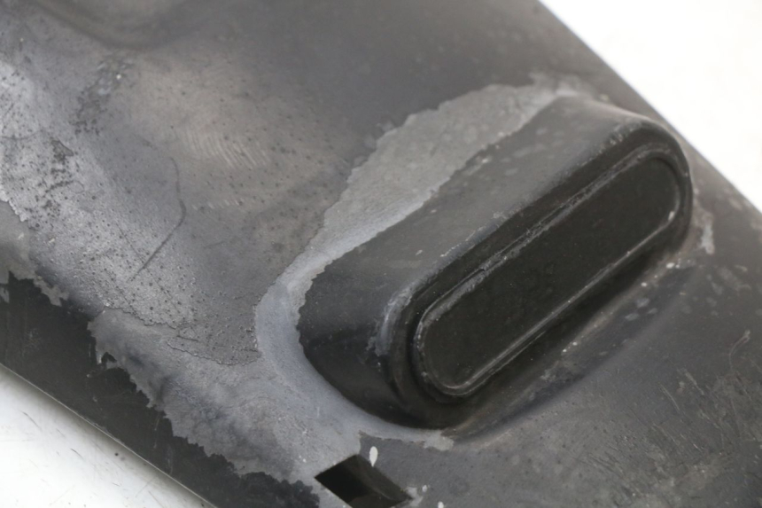 photo de REAR MUDGUARD MBK OVETTO 2T 50 (2007 - 2017) - Fixing points details