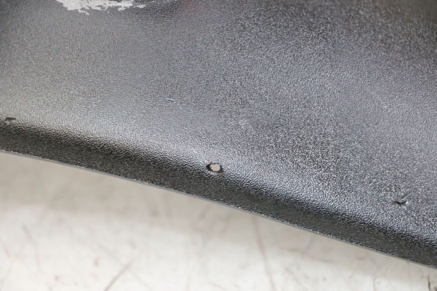 photo de MUD FLAP PIAGGIO BEVERLY 125 (1998 - 2005) - Technical close-up