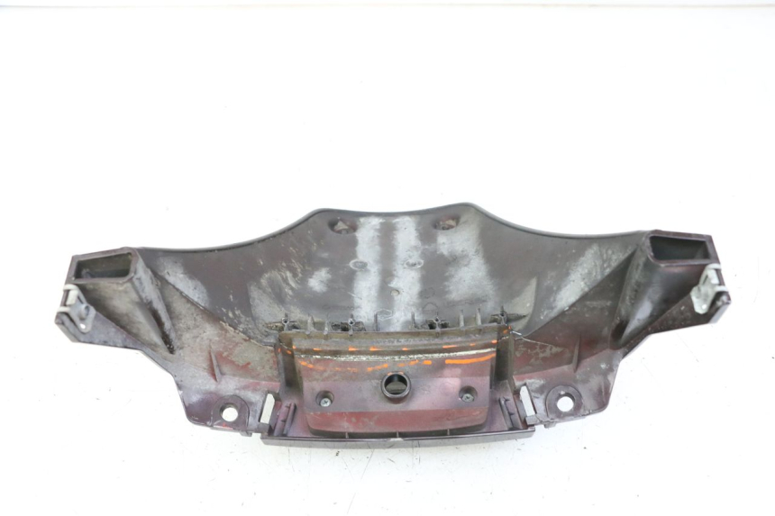 photo de MUD FLAP PIAGGIO VESPA LX IE 125 (2010 - 2012) - Fixing points details