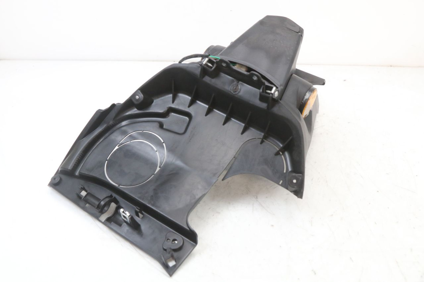 photo de REAR MUDGUARD JM MOTORS SANTANA 50 (2014 - 2023) - Fixing points details