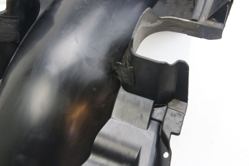 photo de REAR MUDGUARD SUZUKI SIXTEEN 125 (2008 - 2010) - Detailed visual inspection