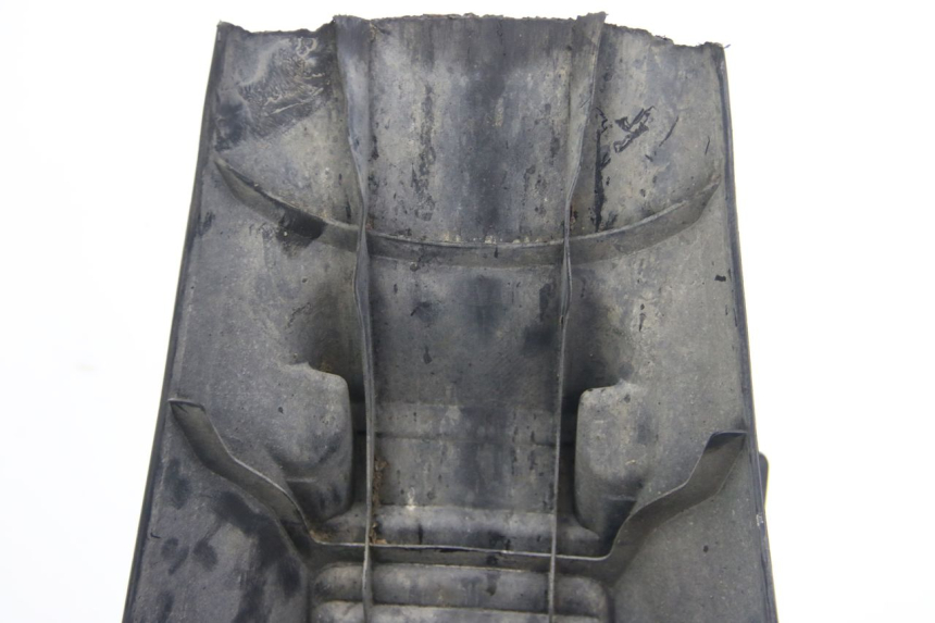 photo de REAR MUDGUARD SUZUKI SIXTEEN 125 (2008 - 2010) - Spare part profile view