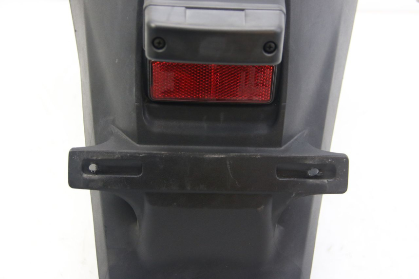 photo de REAR MUDGUARD SUZUKI SIXTEEN 125 (2008 - 2010) - Surface and material condition