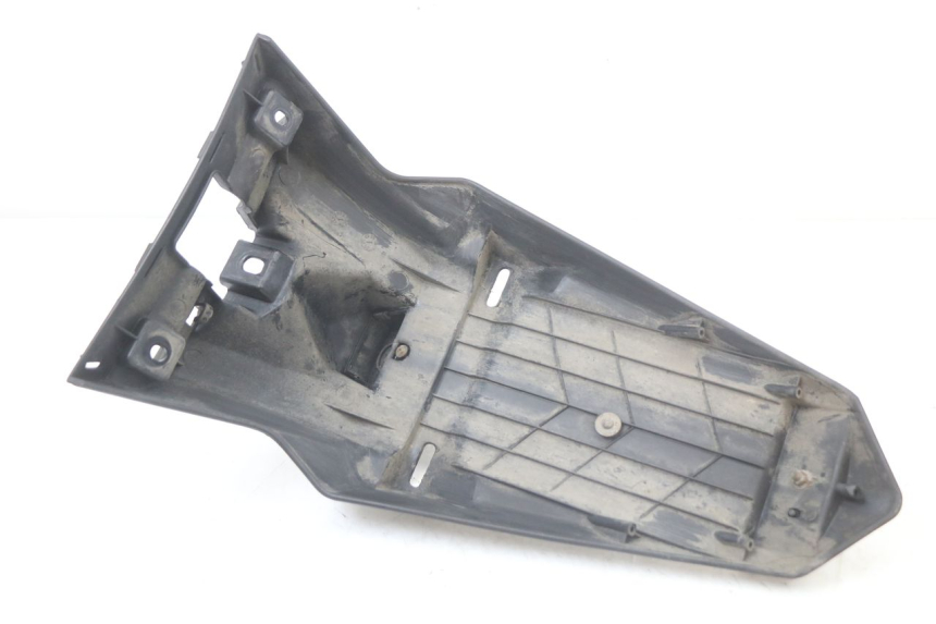 photo de MUD FLAP KYMCO SUPER 8 125 (2008 - 2015) - Surface and material condition