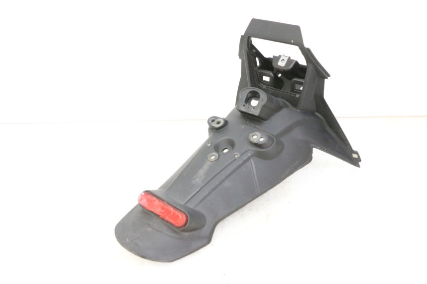 photo de REAR MUDGUARD APRILIA SXR 50 (2021 - 2023) - Fixing points details