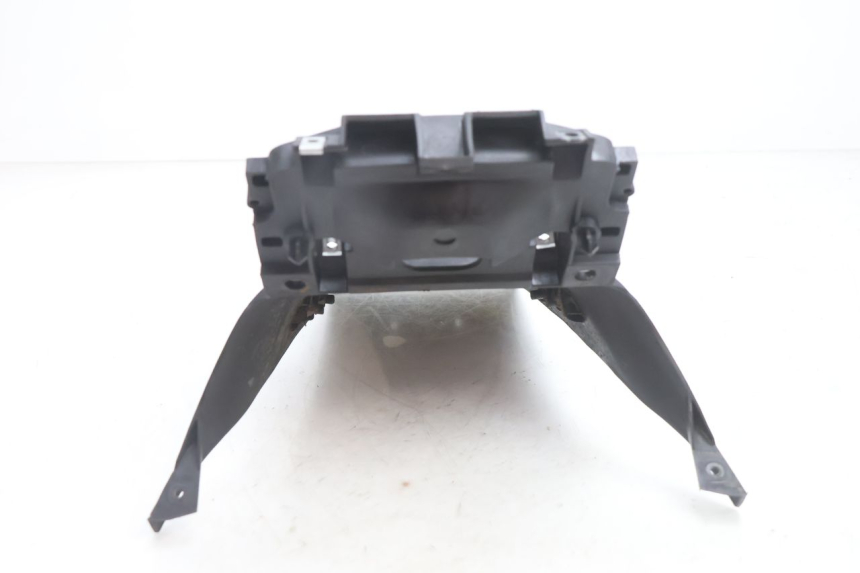 photo de MUD FLAP PIAGGIO TYPHOON 50 (2000 - 2009) - Fixing points details