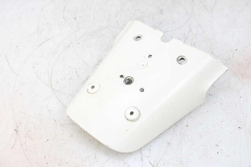 photo de MUD FLAP PIAGGIO VESPA GTS SUPER IE 125 (2009 - 2016) - Fixing points details