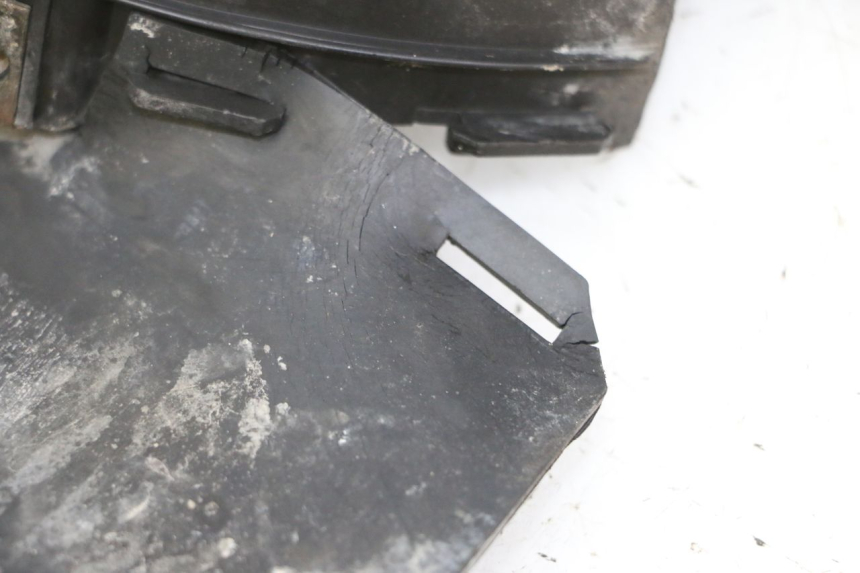 photo de MUD FLAP PEUGEOT VIVACITY NEW 4T 50 (2008 - 2017) - Alternative perspective