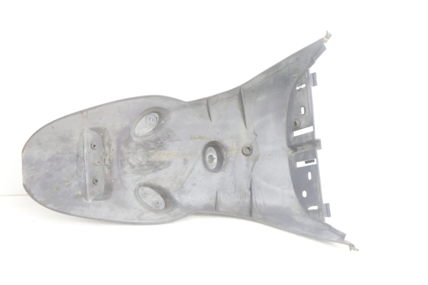 photo de MUD FLAP PEUGEOT VIVACITY 100 (1999 - 2008) - Fixing points details