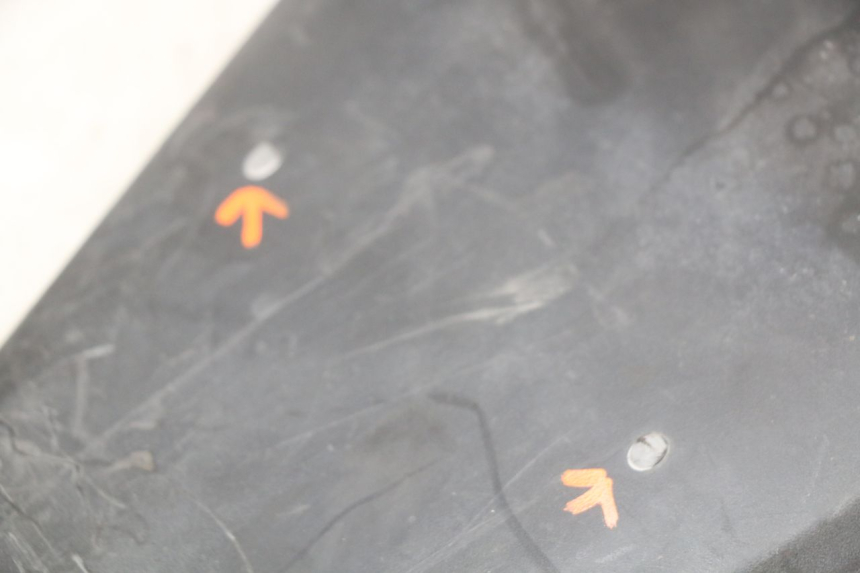 photo de REAR MUDGUARD YAMAHA X-MAX XMAX 125 (2010 - 2013) - Technical close-up