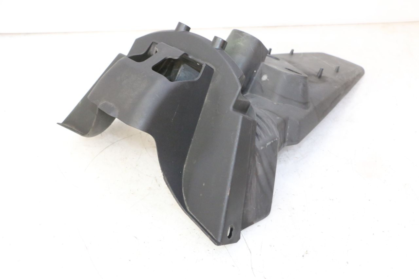 photo de REAR MUDGUARD YAMAHA X-MAX XMAX 250 (2006 - 2009) - Fixing points details