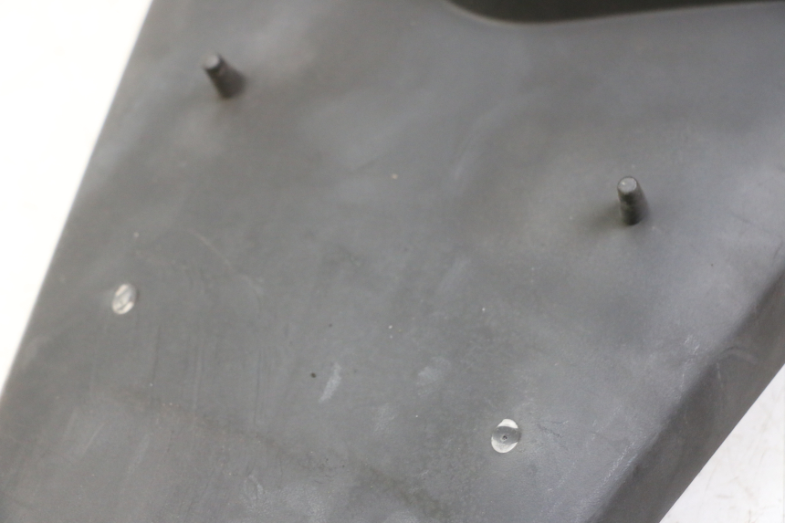 photo de REAR MUDGUARD YAMAHA X-MAX XMAX ABS 250 (2010 - 2014) - Fixing points details