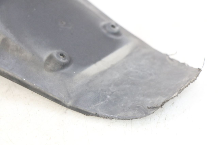 photo de REAR MUDGUARD PIAGGIO ZIP 2T 50 (2009 - 2019) - Fixing points details